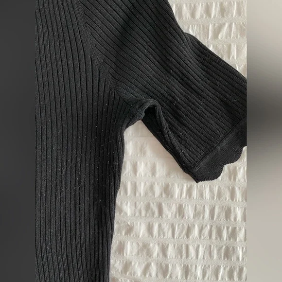 H&M ribbed t-shirt size small - Picture 4 of 5